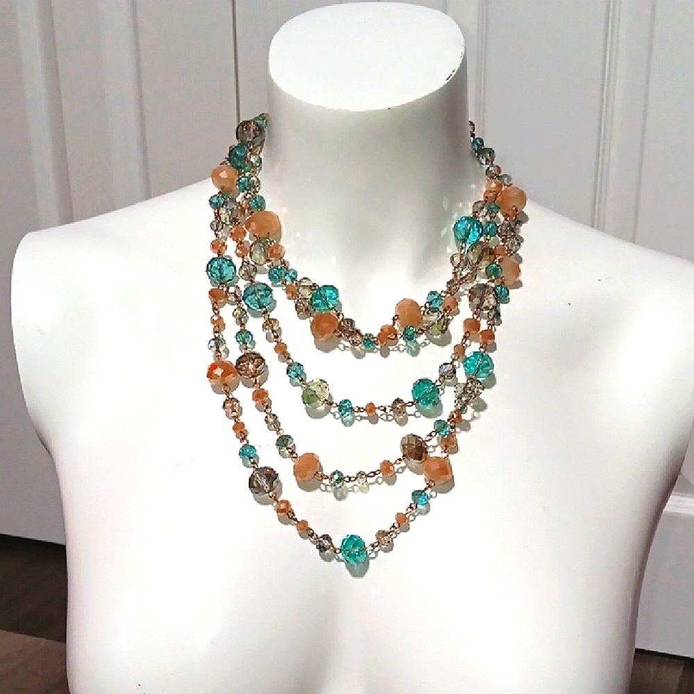 Elegant Multicolor Beaded Necklace